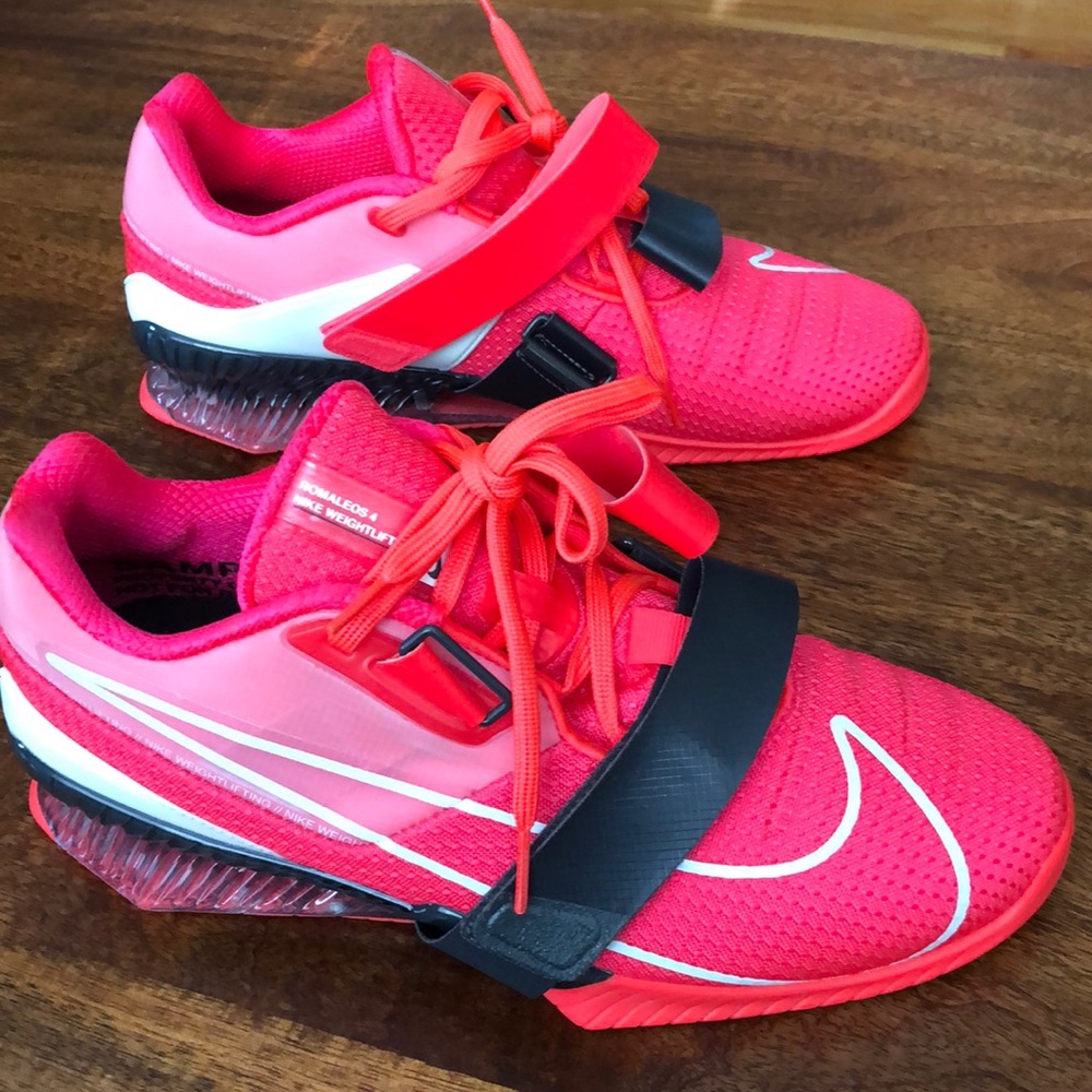 Nike Romaleos 4 laser crimson